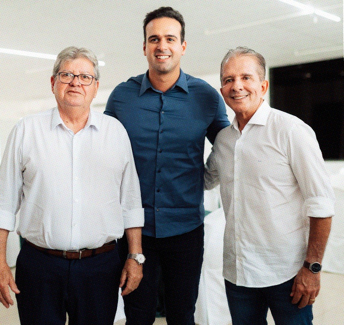 Nabor Wanderley ao lado de lideranças políticas da Paraíba